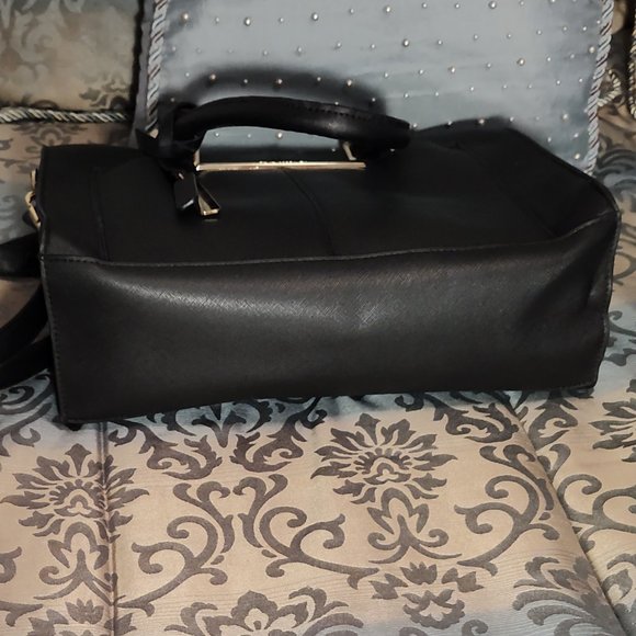 Steve Madden black tote handbag, in excellent to like new condition - Picture 4 of 5